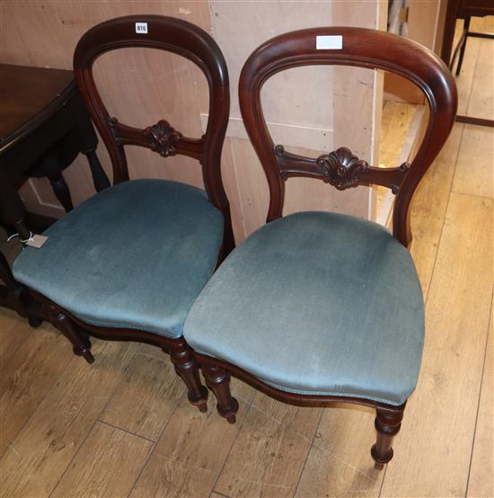 A set of four Victorian mahogany balloon back dining chairs and an oak gateleg table